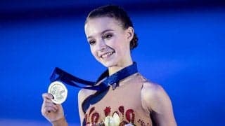 衝撃Vシェルバコワが披露　“ゴージャス新衣装”に反響「高級感」「ザギトワみたい」