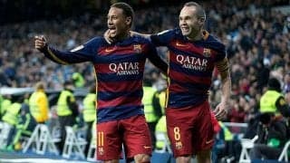 イニエスタをお膳立て！ネイマールがクラシコで見せた柔らかすぎるヒールパス【ベスト・アシスト】