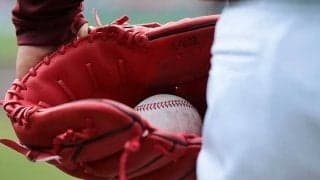 日本式か、メジャー式か…投手起用で負担が少ないのは？　医師と元MLB右腕が激論