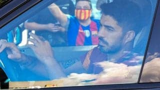 黒幕は？スアレスのイタリア語テストで不正発覚！問題漏えいに加え、合格が約束