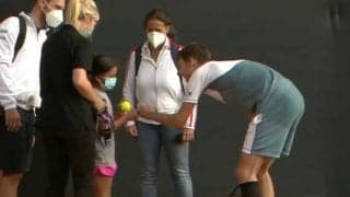 ドヤ顔サーブが少女に被弾　ヒヤヒヤ珍事に海外様々「危険すぎる」「美しい対応」