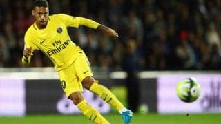 精密機械、ネイマールが至近距離から狙いすました一撃【ビューティフル・フリーキック】