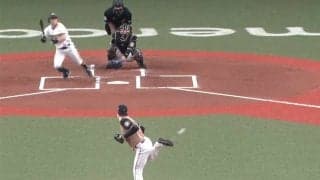 「球史に残りそう」な珍プレー　ハム有原の絶妙“足技”→樋口の超速送球に仰天