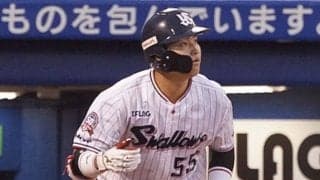 燕・村上、2729日ぶり救援登板の藤浪から特大バックスクリーン勝ち越し弾