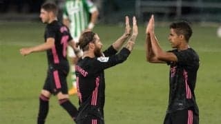 VARに助けられたレアル、10人のベティスに3-2で勝利