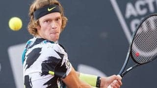  若手対決制し今季3度目の決勝へ 