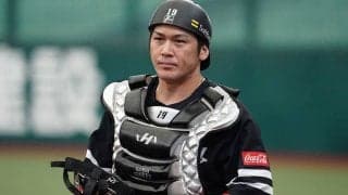 ファンどよめかせた“甲斐キャノン”の一塁牽制死　専門家が指摘した“選手心理”