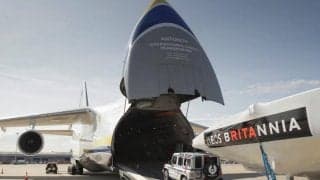 イネオス・チームUK最新2号艇がオークランドへ