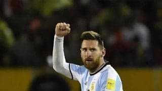 代表監督がメッシの起用法に言及「彼がボールを持った時常に...」