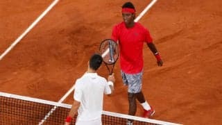 ジョコビッチも拍手！観客を大熱狂させた、22歳のミラクルショット