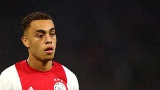 アヤックスSBデスト、バルサ移籍へ！ 29日夜に現地到着