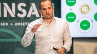 シャルケ新指揮官に元アウグスブルク監督のバウム氏が就任