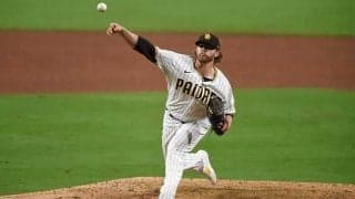 【MLB WCシリーズ】前阪神ジョンソン、1回2K無失点の好救援　宝刀カーブで自身初のPOは2戦連続無失点