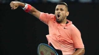 マレーとモンフィス、キリオスのトルティーヤを片手に股抜きショットを打つチャレンジに応える