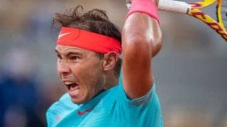 秋の全仏OPは寒すぎ！？ナダルの珍しい黒タイツ姿に「超違和感」