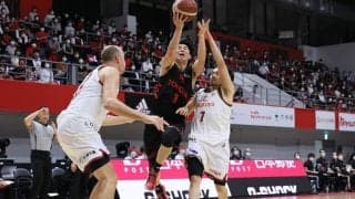 Bリーグがついに開幕！　A東京が川崎の猛追をかわして白星スタート…新主将・安藤が18得点とチームをけん引