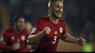 アルメニア代表主将、サッカーを辞めて紛争へ