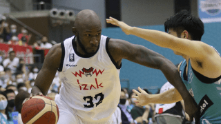 富山グラウジーズが敵地で京都ハンナリーズを撃破、ジュリアン・マブンガが開幕戦から46得点を記録