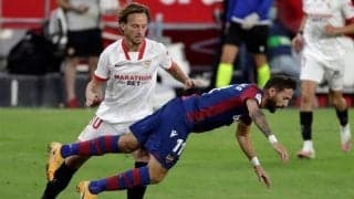 ラキティッチ 退団1ヶ月余りで来訪 バルサ公式SNSにも登場