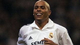 “怪物”ロナウドのレアルデビューから今日で丸18年！デビュー戦でいきなり見せた2ゴールをプレイバック！