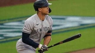 【MLB 地区S】「物理の法則無視」スタントンの185キロ逆方向弾丸ライナー弾にファン唖然