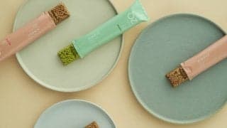 「AIMOVE（エイムーブ）プロテインバー」新登場。たんぱく質20g配合、人工甘味料、着色料、保存料不使用