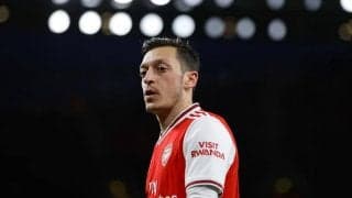 エジルはアーセナルで完全に構想外か、EL登録メンバーから外れる可能性