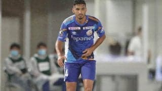 長崎DFフレイレが愚行、観客席に水入りペットボトルを投げ込み4試合出場停止＆罰金20万円、本人は謝罪