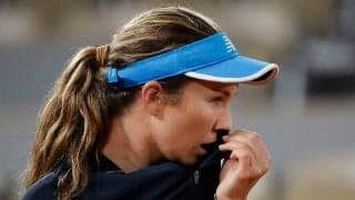 全仏OP、女子選手の試合中に恋人席替え指示　海外ファン同情「俺が彼氏なら別れるね」