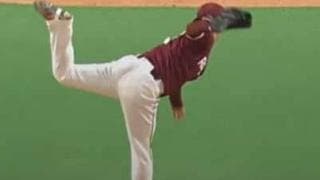 宝刀スライダーが「曲がりすぎやろ」　楽天・松井の圧巻3連続Kにファン驚嘆