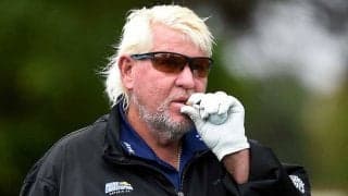 米ゴルフ往年の“悪童”が裸足でホールインワン達成　米話題「服はいかにもデーリー」