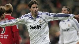 ワンツーの崩しからファン・ニステルローイがドンピシャヘッド！レアルが見せた完璧なサイドアタック【チーム・ゴールズ】