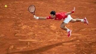 【速報】ジョコビッチが快勝ムードから一転、チチパスの逆襲でフルセットに持ち込まれる