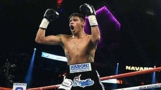 ナバレッテが判定で2階級制覇　パワーアップでダウン2度奪取、フェザー級王座獲得