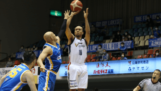 横浜ビー・コルセアーズが逃げ切りに成功、敵地で滋賀レイクスターズに8点差の勝利
