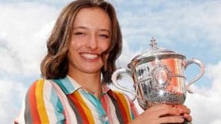  優勝シフィオンテク 記念撮影 