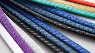 長さが5種類、13色展開！ミズノがほどけにくいスポーツ専用の靴紐「ゼログライドシューレース」を発売