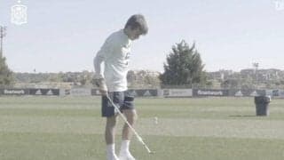 ベイルより上手い？ バルサカンテラ育ちの逸材が見事なゴルフスキルを披露