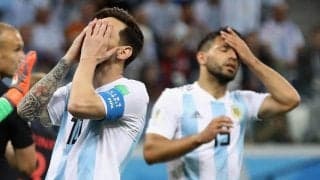 アグエロとメッシはまるで熟年夫婦?!「TVをつけたまま寝るとメッシはいつも文句を言ってくる」