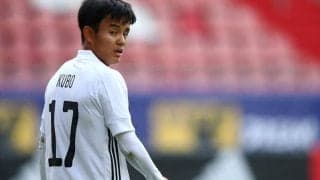 久保建英は右サイドの一番手にはなれないのか？ エメリ監督に続き森保一監督も左で起用/日本代表コラム