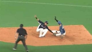 「レベル高すぎ」「審判泣かせ」　西武源田、ハム西川の二盗判定覆した“神タッチ”