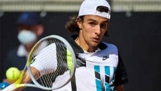  躍進18歳 ツアー初4強「最高」 