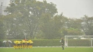 【ソッカー（男子）】雨中の攻防戦の末、積み上げた勝ち点１ 第１２節 Vs中大