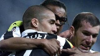 往年の名ストライカー、トレゼゲがジダンへ送った相手を欺く完璧な落とし！【ベスト・アシスト】