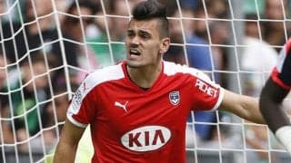 フランス2部で噛み付き事件発生、GKが左頬を噛まれる