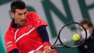 犬の散歩中にテニス指導　ジョコビッチの粋な行動に海外「子どもに最高のサプライズ」