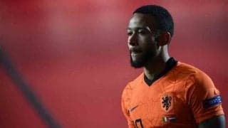 1月のデパイ獲得へ クーマンが示唆「バルセロナに置いておきたい」