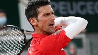  ジョコ 路上で子どもにレッスン 