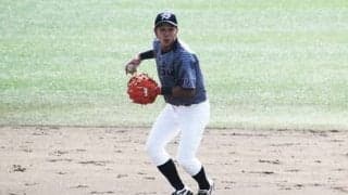 大学ジャパンの遊撃手は社会人野球へ。なぜプロ志望届を出さなかったのか