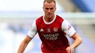 アーセナルに痛手、ウォーミングアップ中に負傷のDFホールディングは最大4週間の離脱か